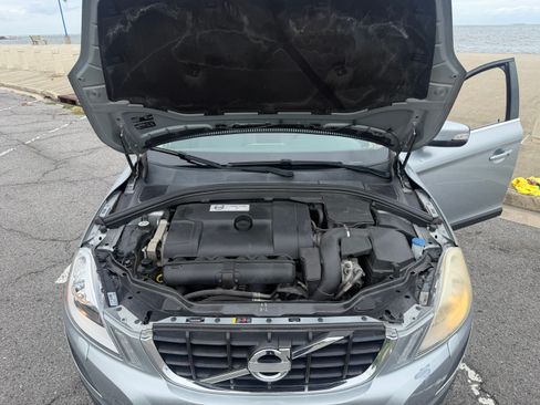 Used 2013 Volvo XC60 3.2 FWD image 6
