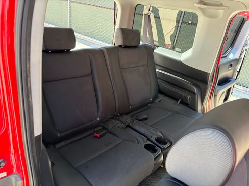 Used 2005 Honda Element EX image 17