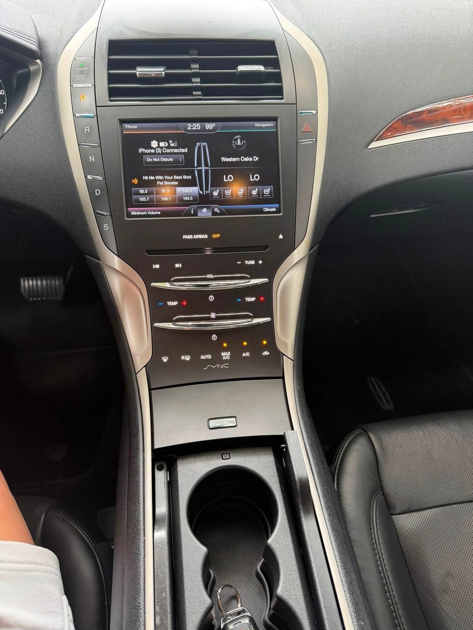 Used 2016 Lincoln MKZ w/ Equipment Group 300A Reserve FWD image 8