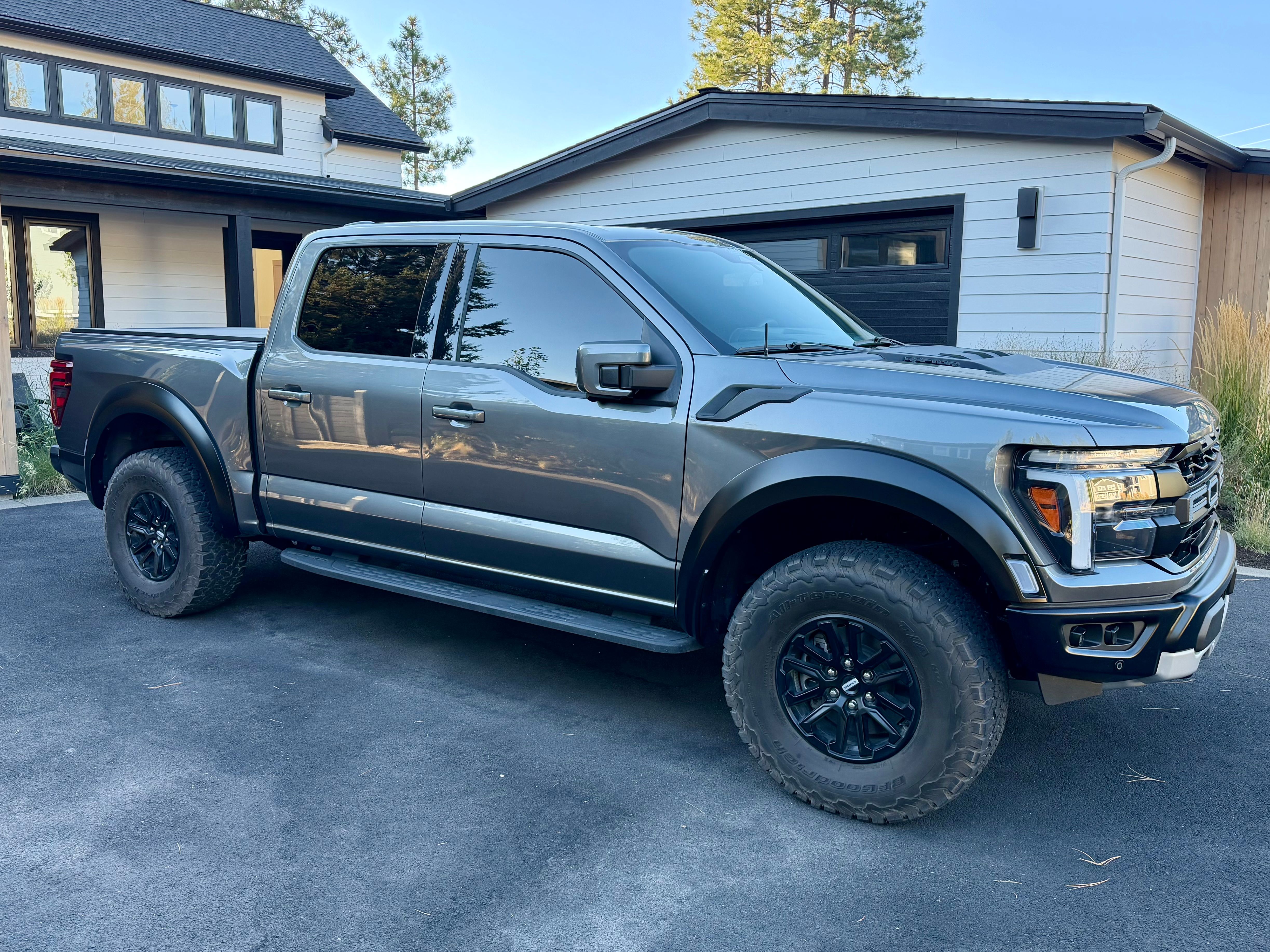 Used 2025 Ford F150 Raptor AWD/4WD image 5