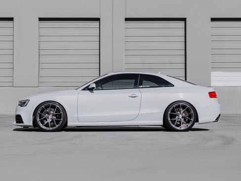 Used 2014 Audi RS 5 Coupe image 2