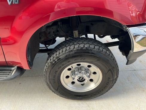 Used 2000 Ford Excursion XLT image 12