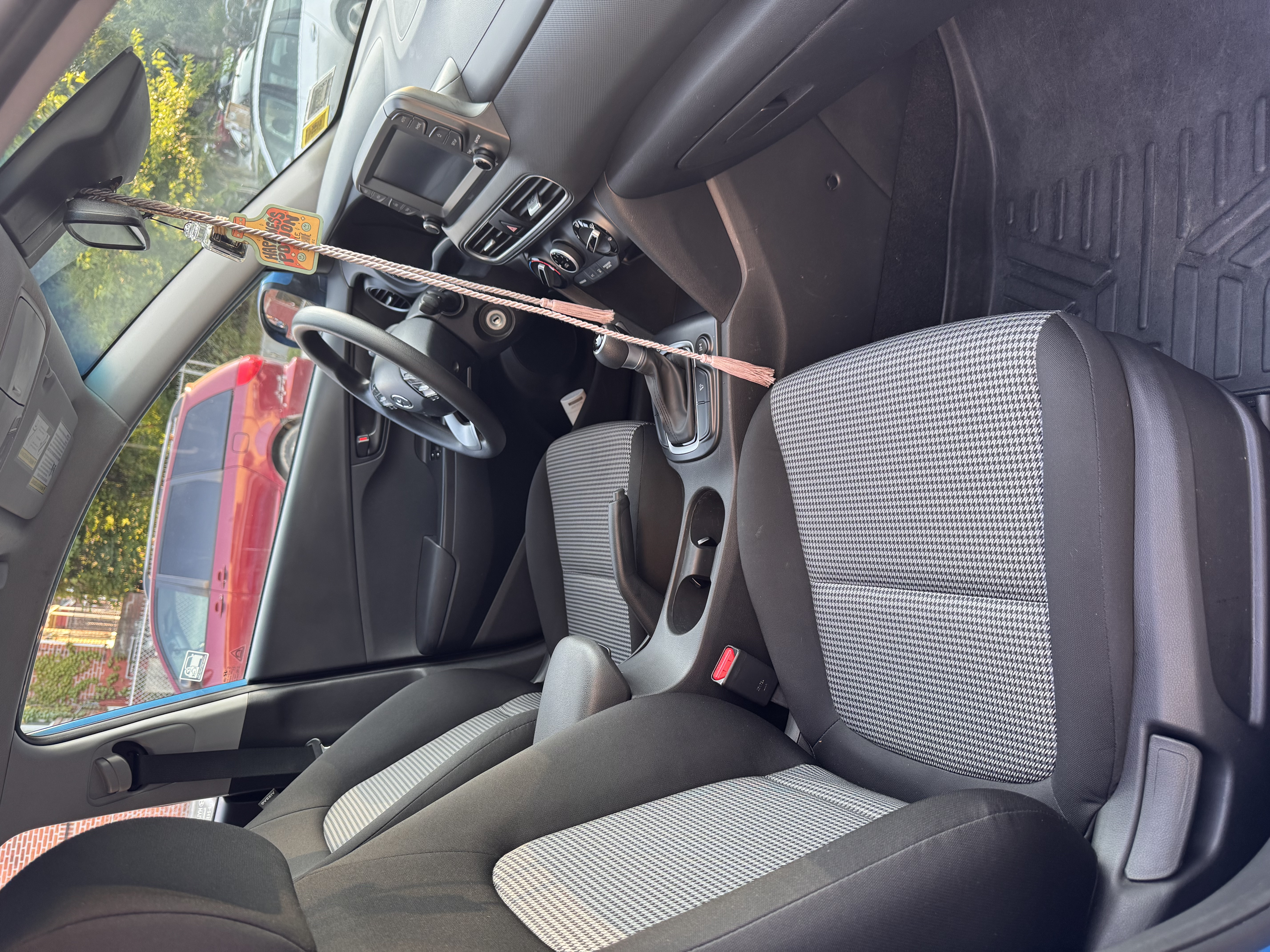 Used 2020 Hyundai Kona SE AWD/4WD image 9