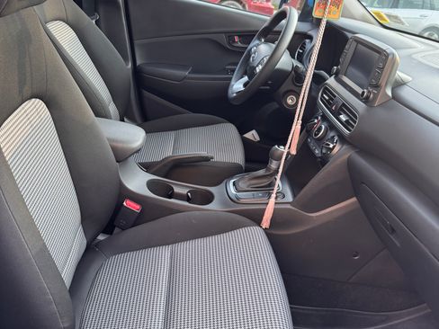 Used 2020 Hyundai Kona SE AWD/4WD image 9