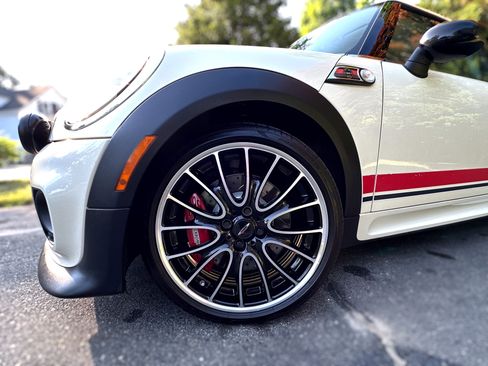 Used 2010 MINI Cooper Clubman S FWD image 8