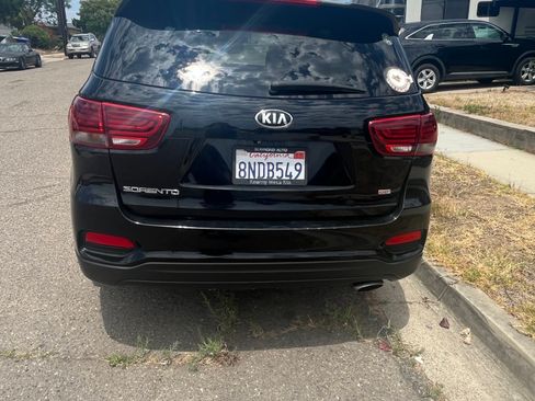 Used 2019 Kia Sorento L FWD image 5