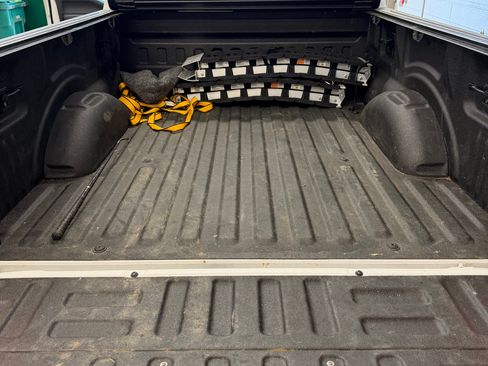 Used 2020 Ford F150 Lariat w/ Equipment Group 502A Luxury AWD/4WD image 13