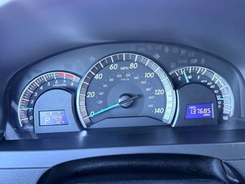 Used 2013 Toyota Camry SE image 17