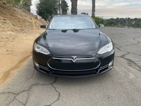 Used 2013 Tesla Model S RWD image 6