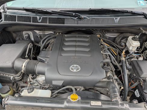 Used 2013 Toyota Tundra Pickup 4D 8 ft w/ Convenience Pkg image 5