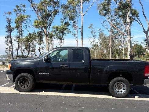 Used 2009 GMC Sierra 1500 W/T w/ Work Truck Preferred Package RWD image 5