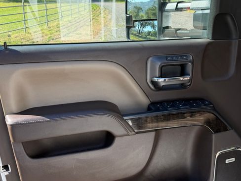 Used 2016 GMC Sierra 3500 Denali w/ Duramax Plus Package AWD/4WD image 15
