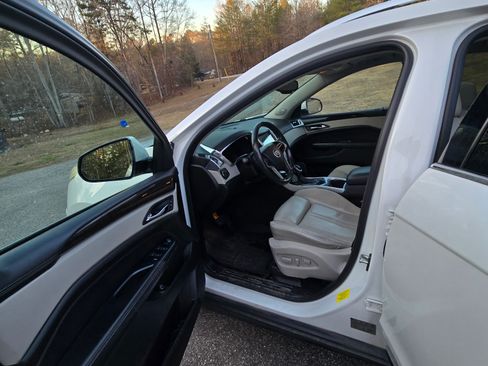 Used 2015 Cadillac SRX Performance w/ Driver Awareness Package image 6