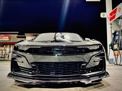 Used 2019 Chevrolet Camaro SS image 4