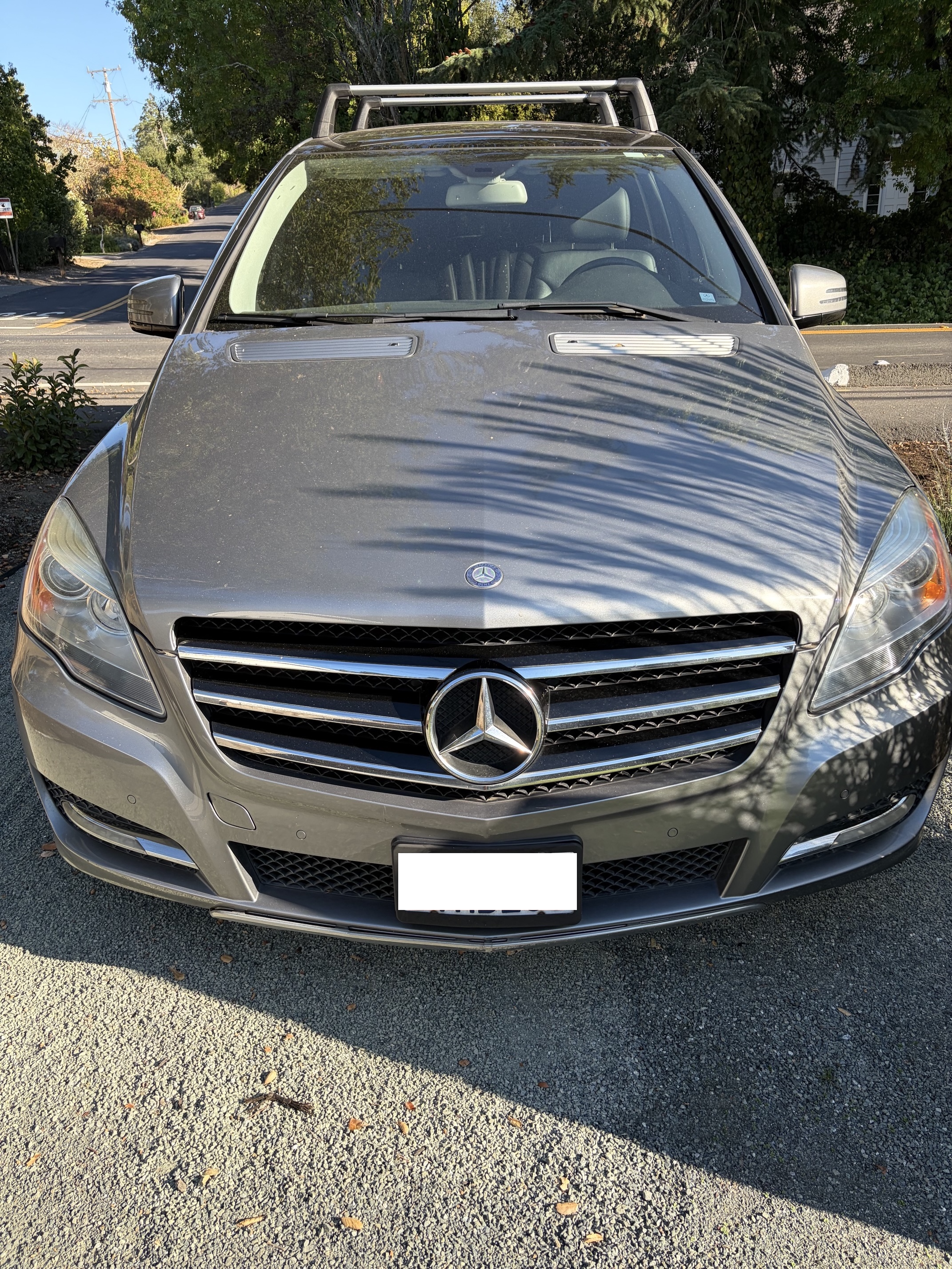 Used 2012 Mercedes-Benz R 350 4MATIC image 1