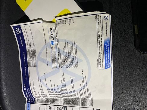 Used 2022 Volkswagen Tiguan SE image 14