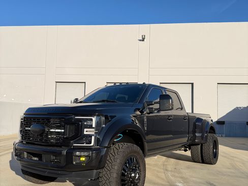 Used 2021 Ford F450 Platinum w/ FX4 Off-Road Package image 27