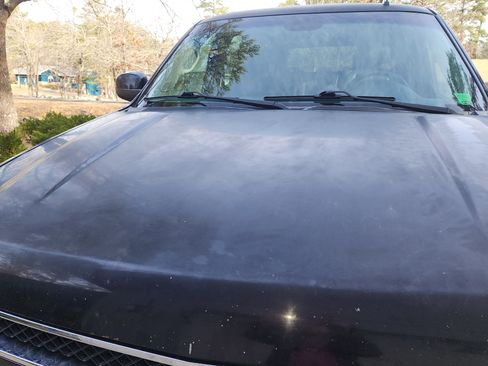 Used 2014 Chevrolet Suburban LT image 9