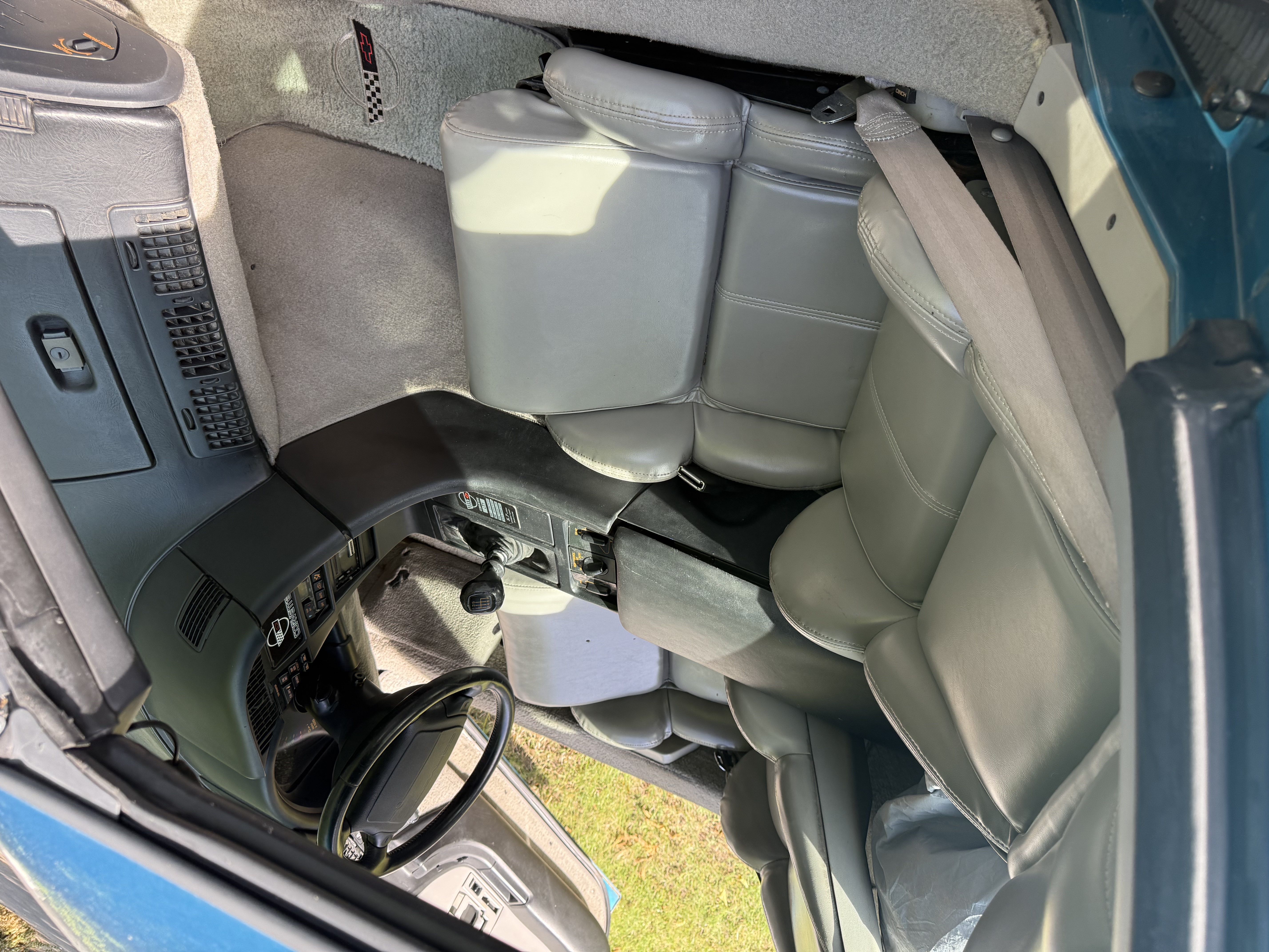 Used 1992 Chevrolet Corvette Coupe RWD image 14