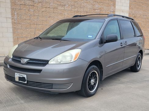 Used 2004 Toyota Sienna LE image 4