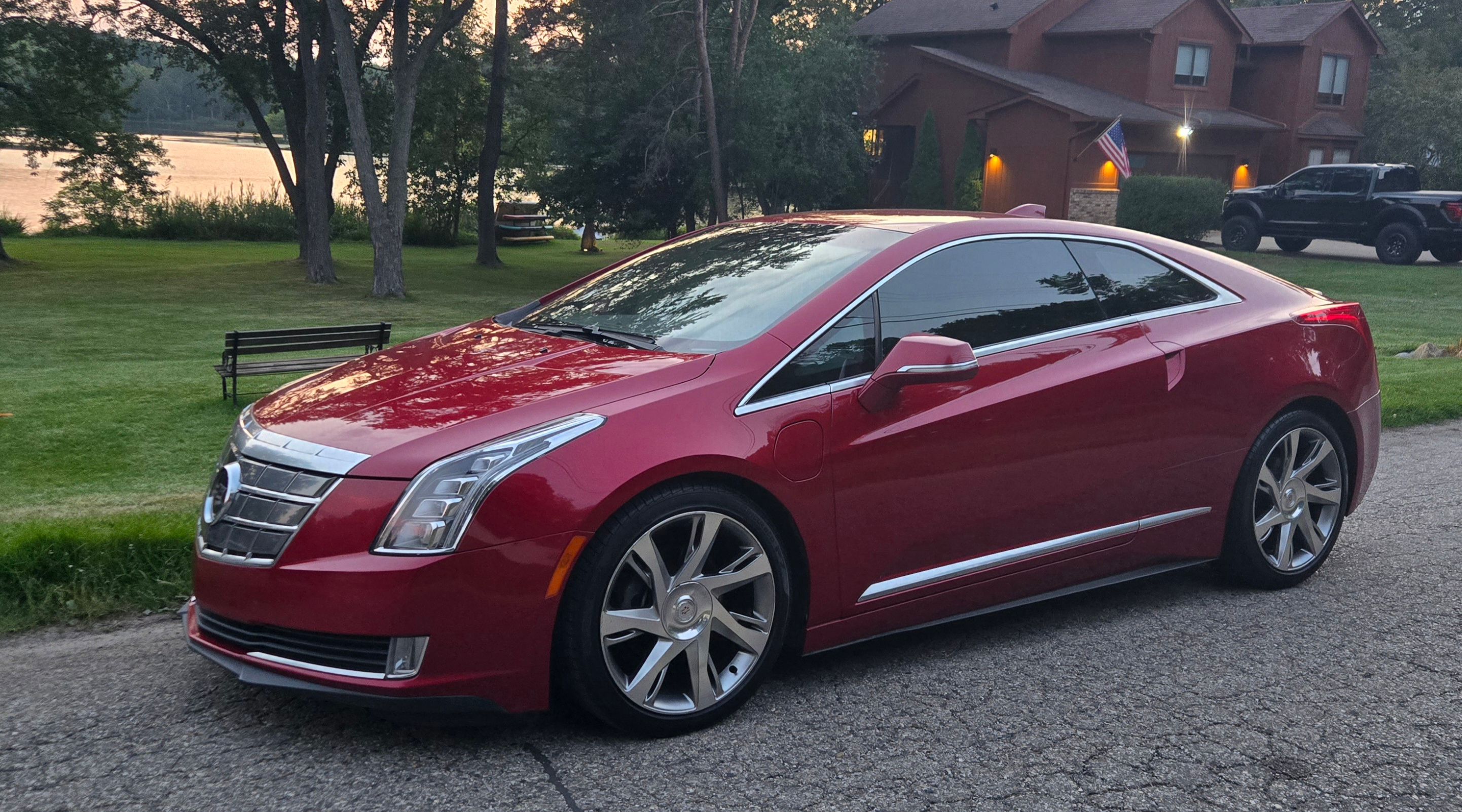 Used 2014 Cadillac ELR w/ Luxury Package FWD image 1
