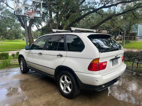 Used 2001 BMW X5 3.0i image 2