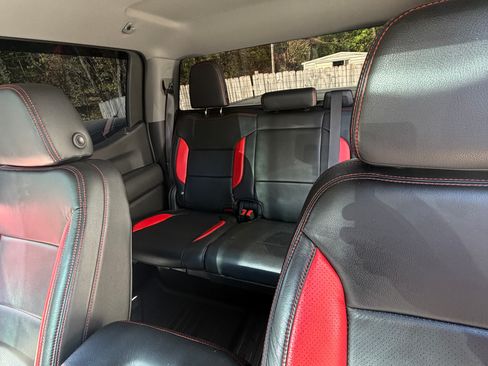 Used 2019 Chevrolet Silverado 1500 Custom w/ Custom Value Package image 8