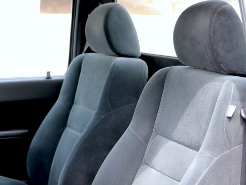 Used 2001 Toyota Tacoma 2WD Regular Cab image 21