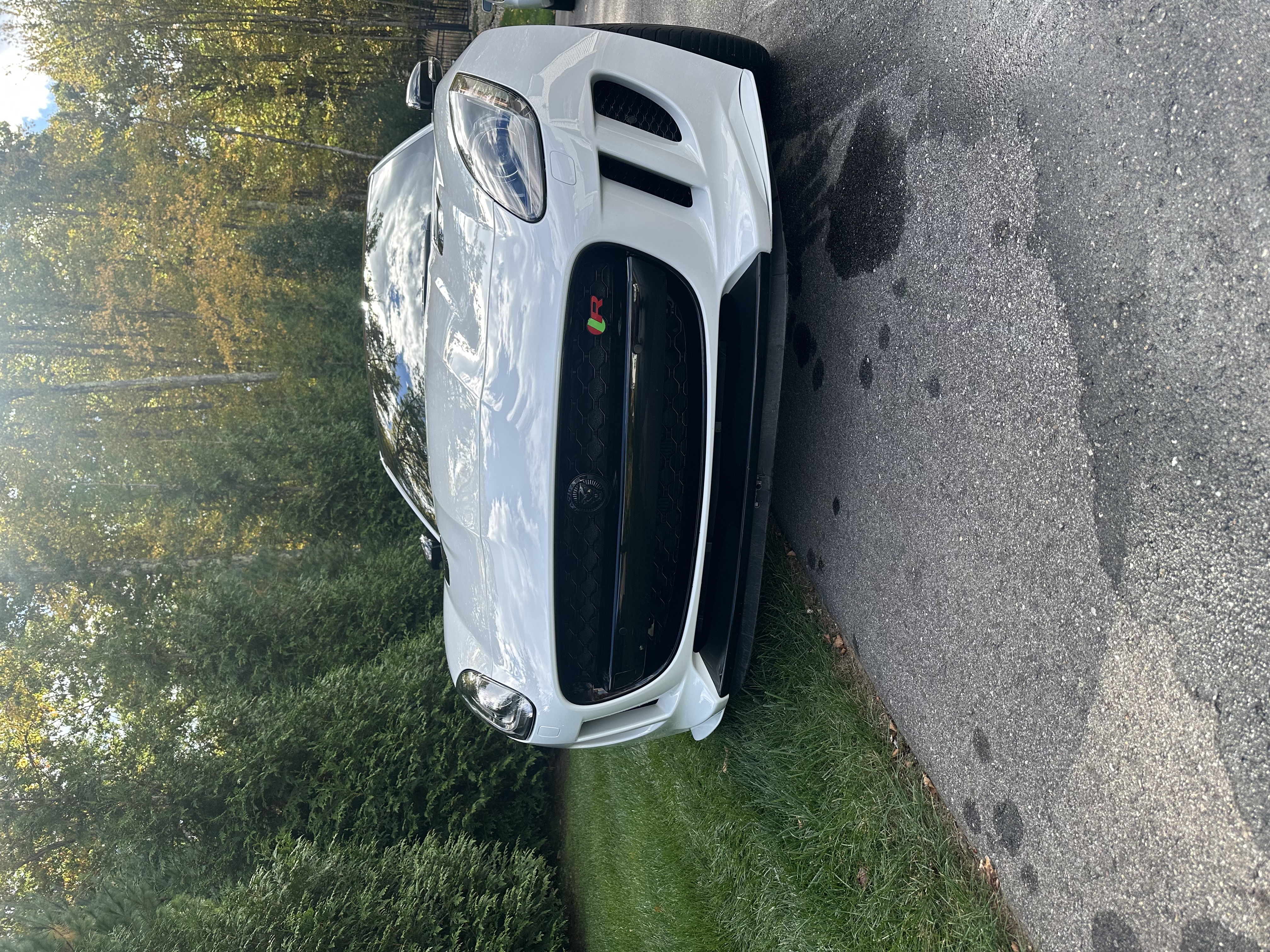 Used 2016 Jaguar F-TYPE R AWD/4WD image 4