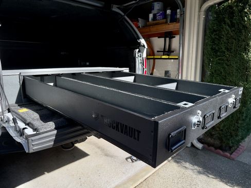 Used 2012 Ford F150 Raptor w/ Raptor Luxury Pkg image 26