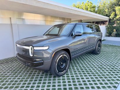 Used 2025 Rivian R1S Adventure