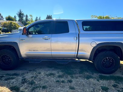 Used 2016 Toyota Tundra Limited w/ Limited Premium Package