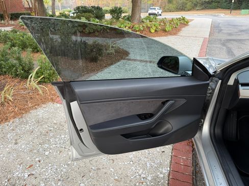 Used 2018 Tesla Model 3 Long Range image 31