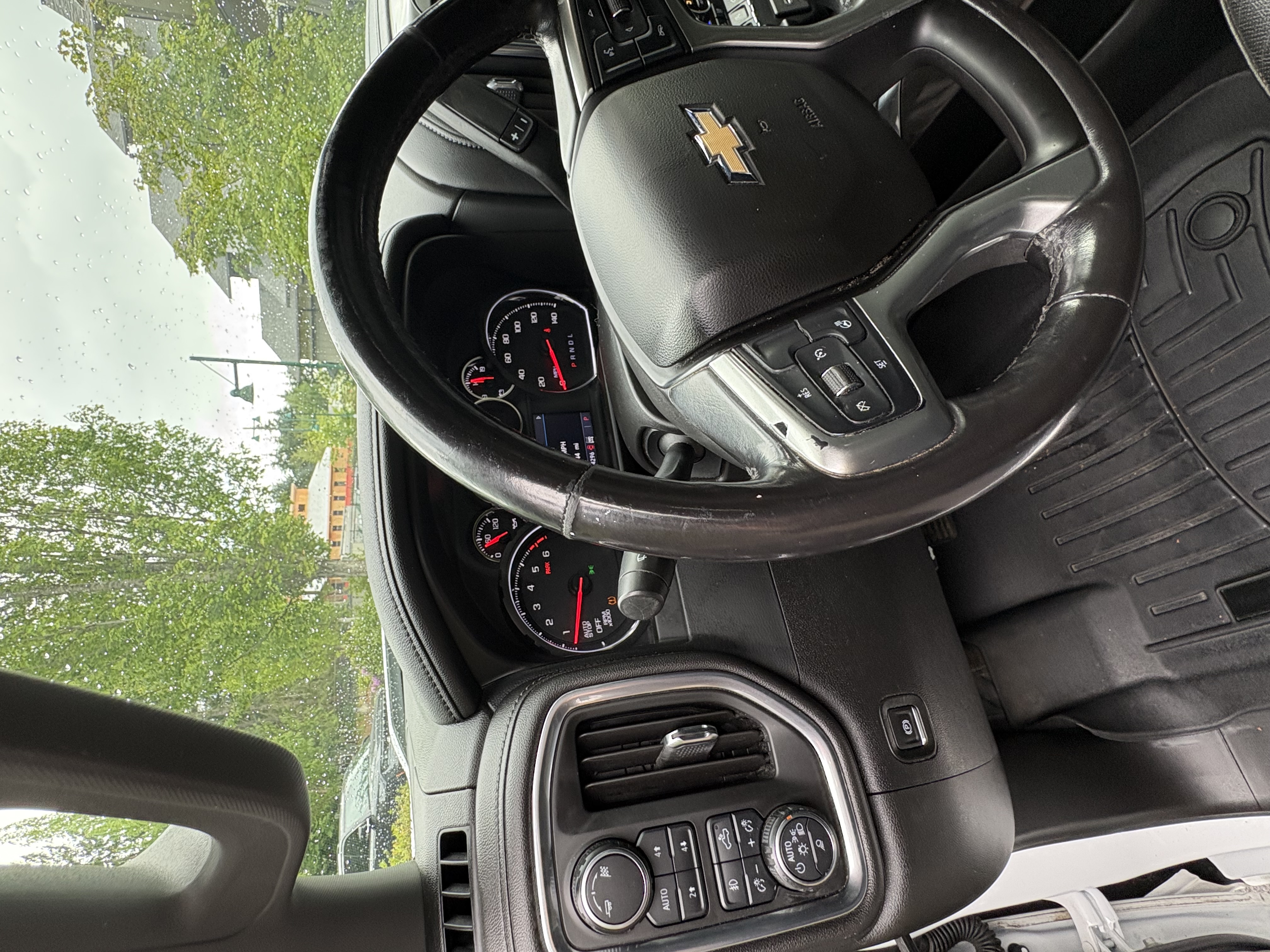 Used 2019 Chevrolet Silverado 1500 LTZ w/ LTZ Plus Package AWD/4WD image 28