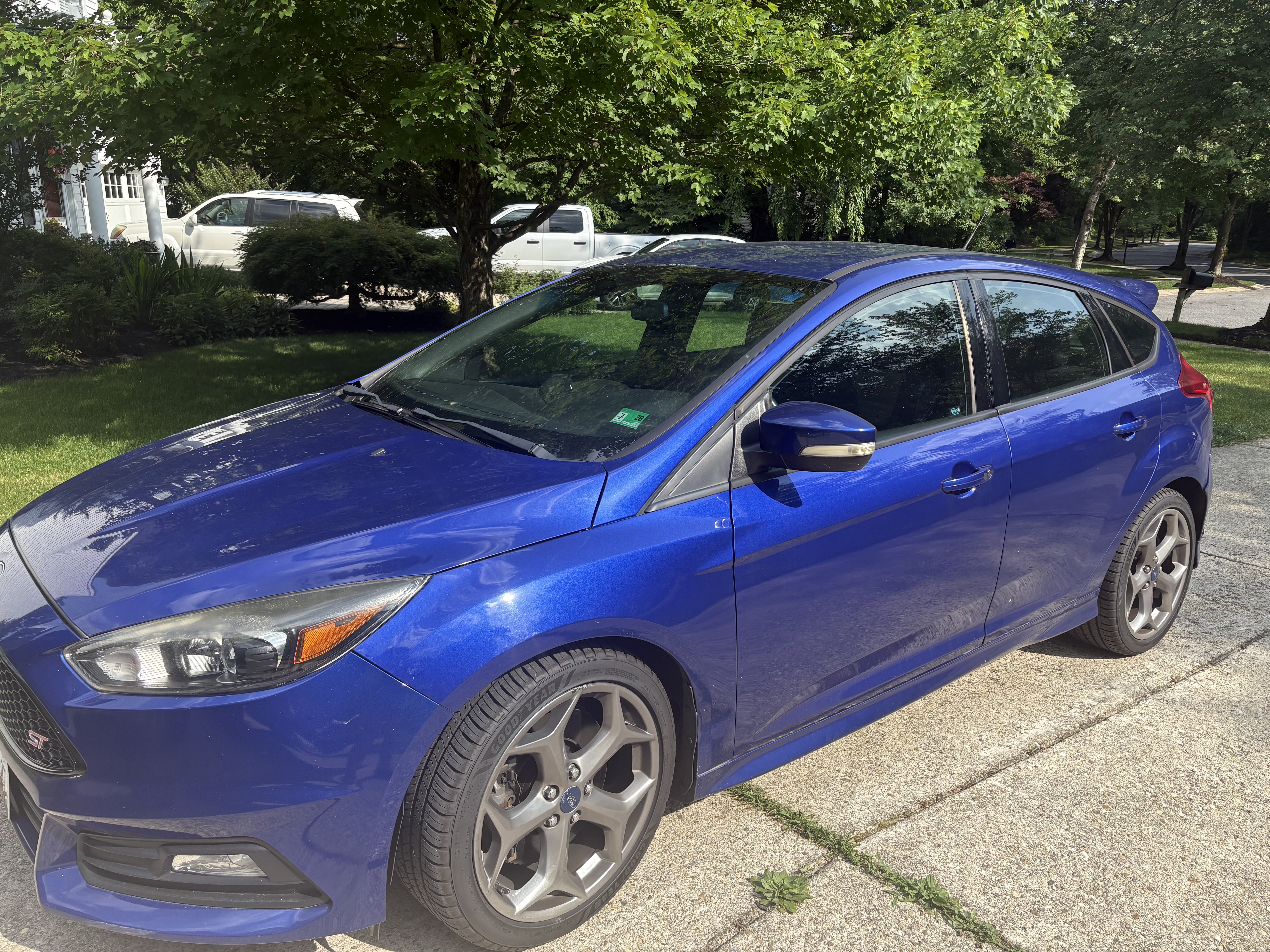 Used 2015 Ford Focus ST w/ Equipment Group 401A FWD image 1