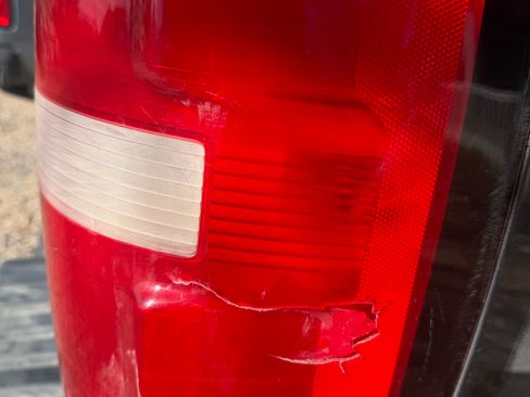 Used 2015 GMC Sierra 2500 SLT w/ Duramax Plus Package image 27