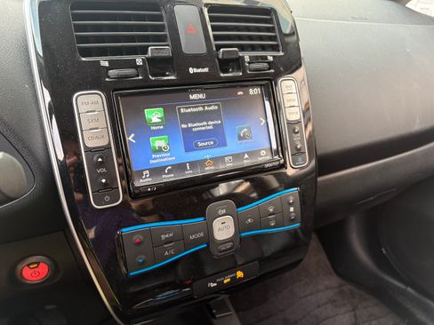 Used 2016 Nissan Leaf SL image 21