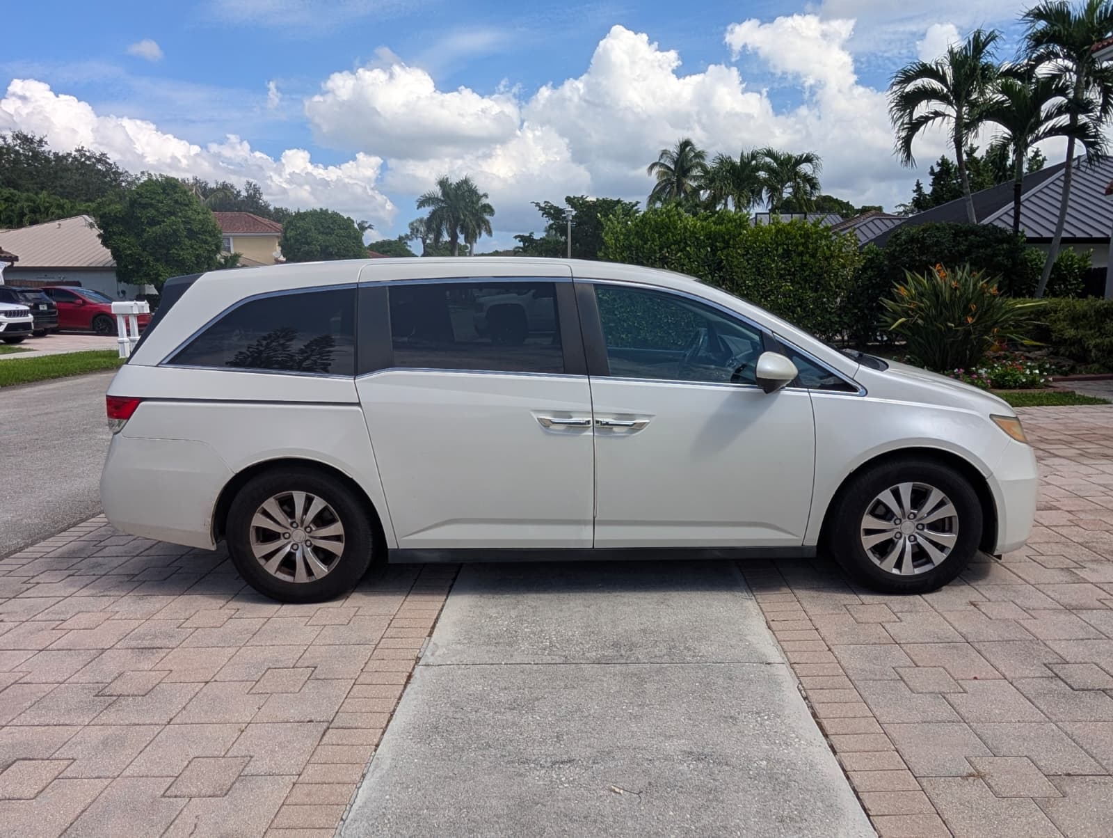 Used 2015 Honda Odyssey EX-L image 4