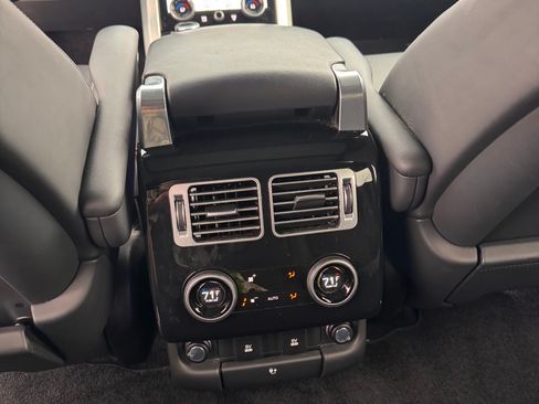 Used 2019 Land Rover Range Rover Supercharged image 14