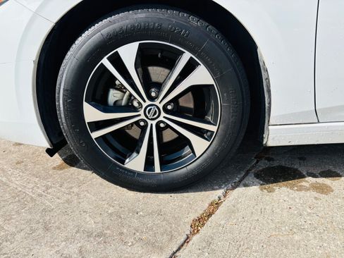 Used 2021 Nissan Sentra SV image 9