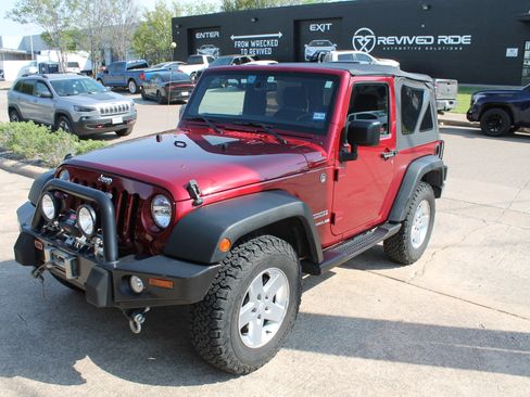 Used 2013 Jeep Wrangler Sport image 12