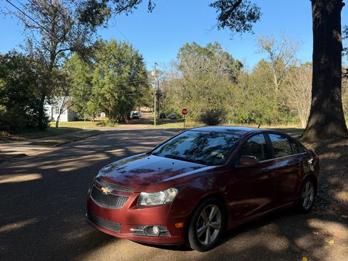 Used 2012 Chevrolet Cruze LT w/ RS Package image 13