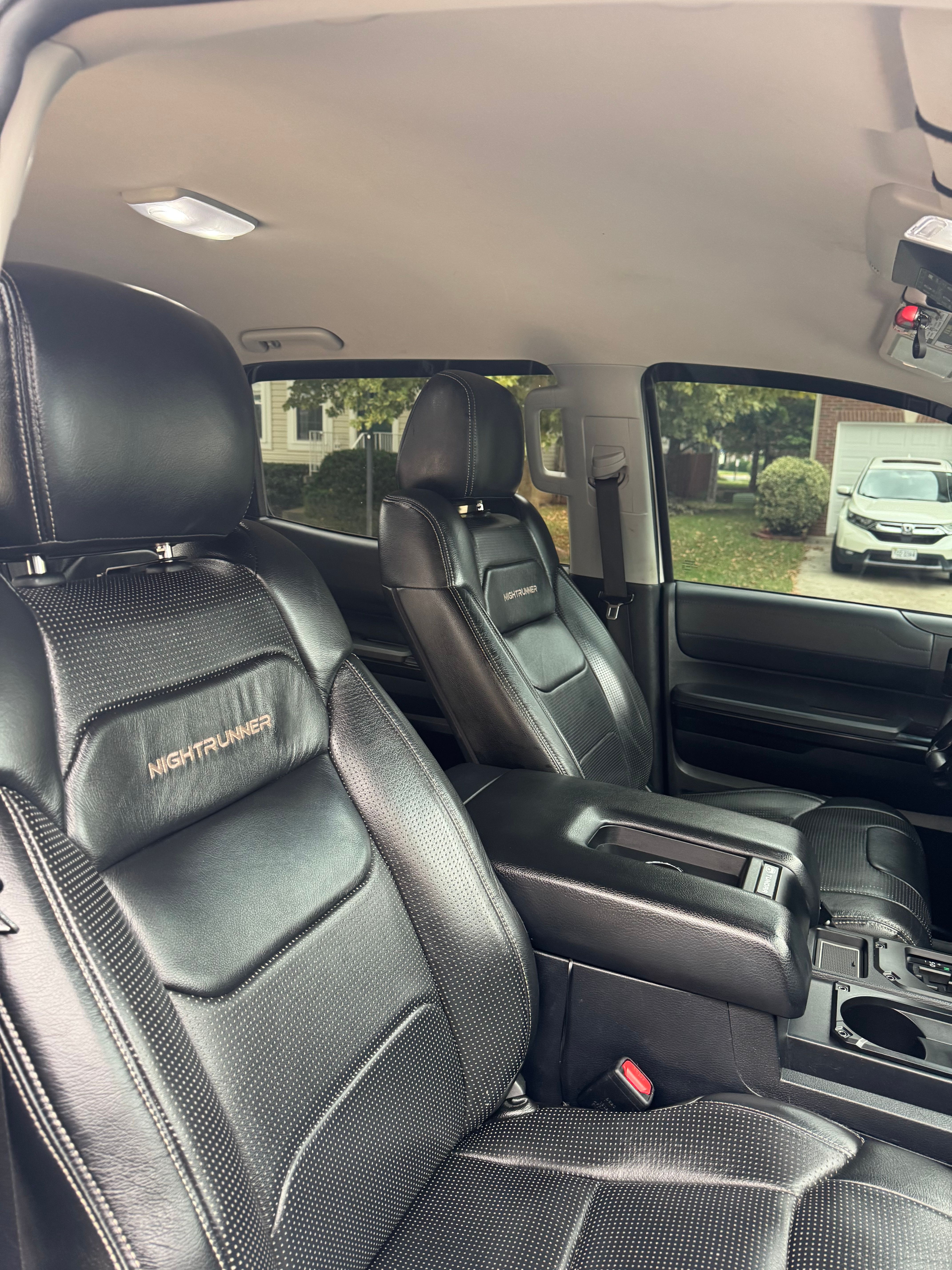 Used 2017 Toyota Tundra SR5 AWD/4WD image 9