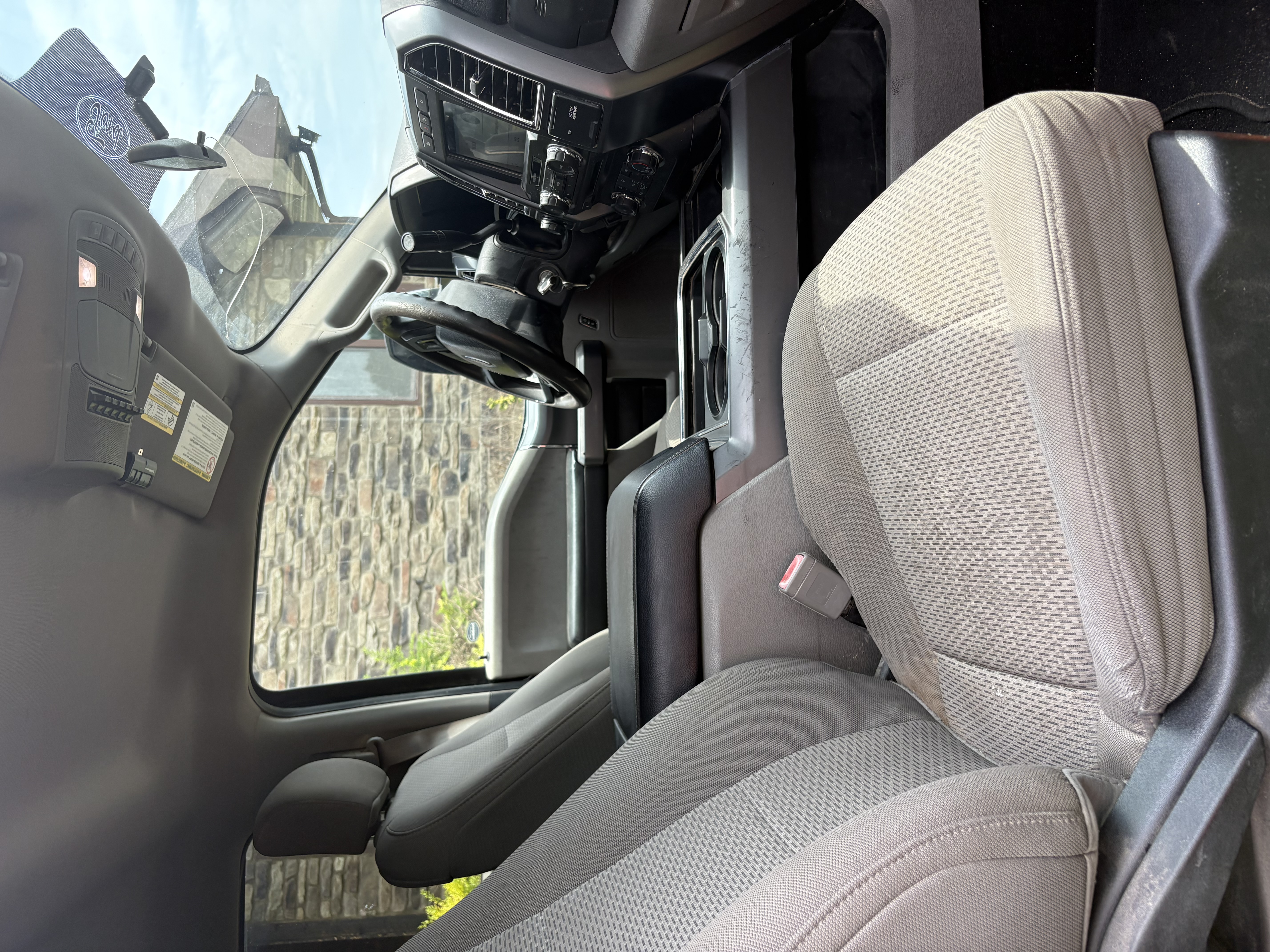 Used 2018 Ford F250 XLT w/ XLT Premium Package AWD/4WD image 9