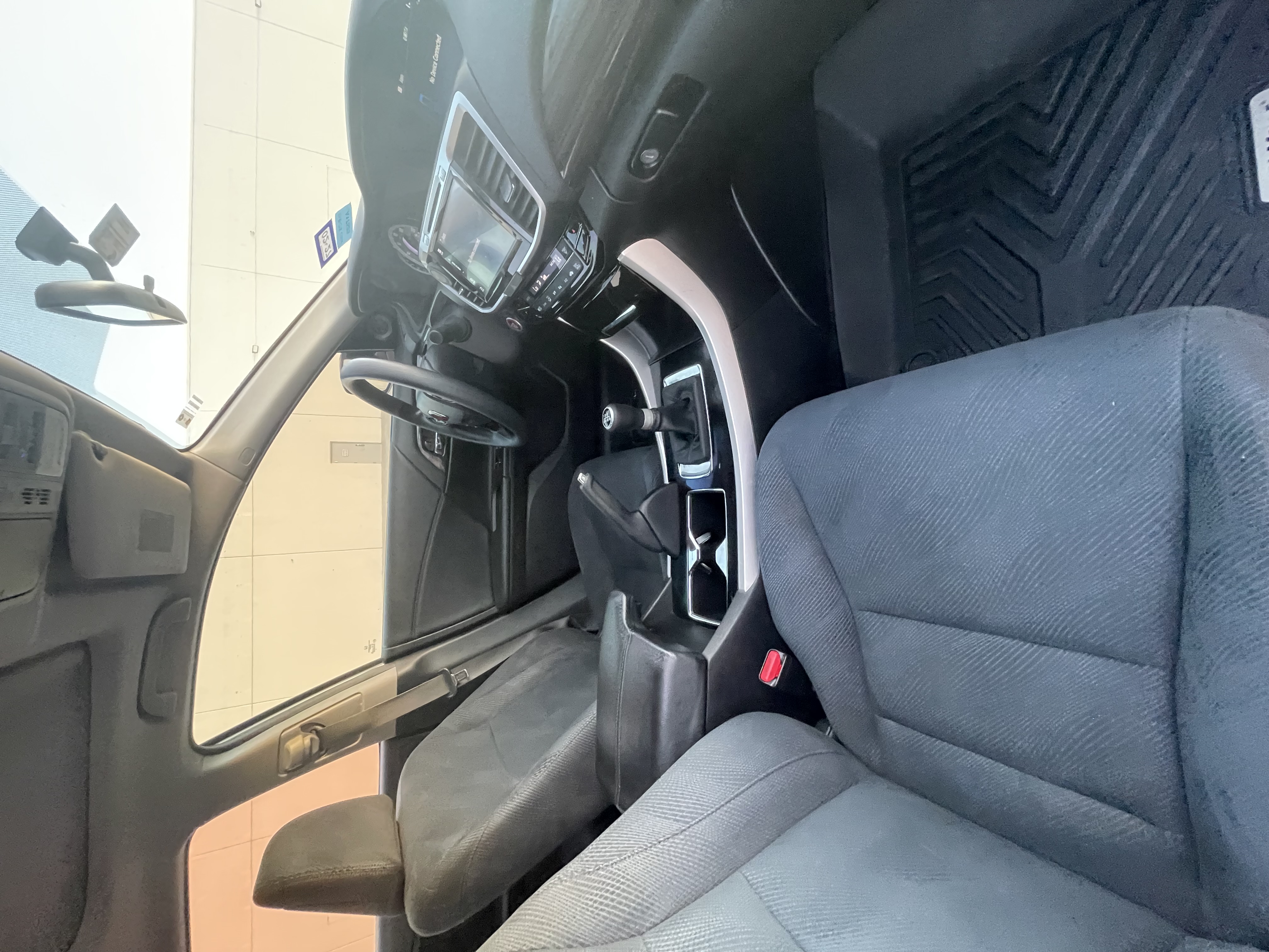 Used 2016 Honda Accord EX image 26