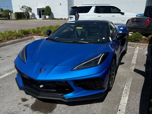 Used 2025 Chevrolet Corvette Stingray Preferred Conv w/ Z51 Performance Package RWD image 5