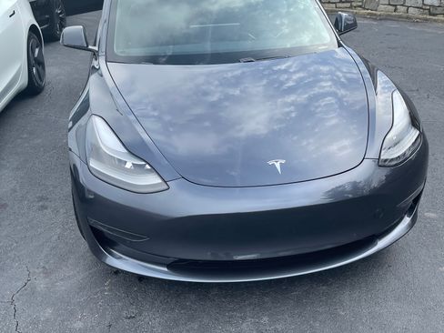 Used 2021 Tesla Model 3 Standard Range Plus image 1