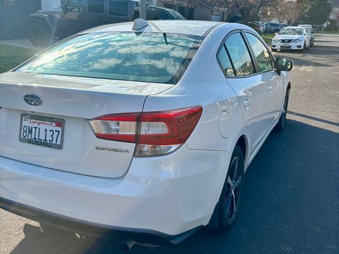 Used 2019 Subaru Impreza 2.0i Premium image 14