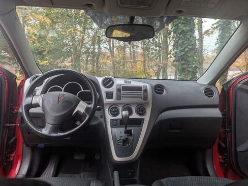 Used 2009 Pontiac Vibe GT image 11