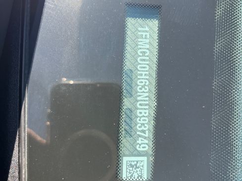 Used 2022 Ford Escape SEL image 25